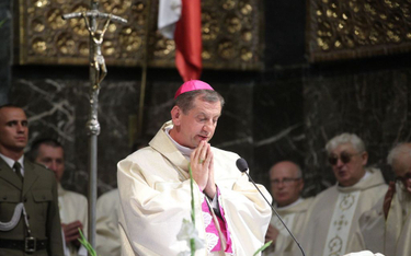 Biskup polowy podaje dane o pedofilii