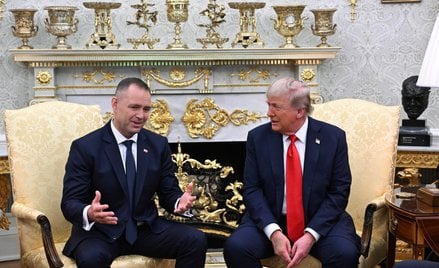 Karol Nawrocki i Donald Trump na spotkaniu w Białym Domu w Waszyngtonie.