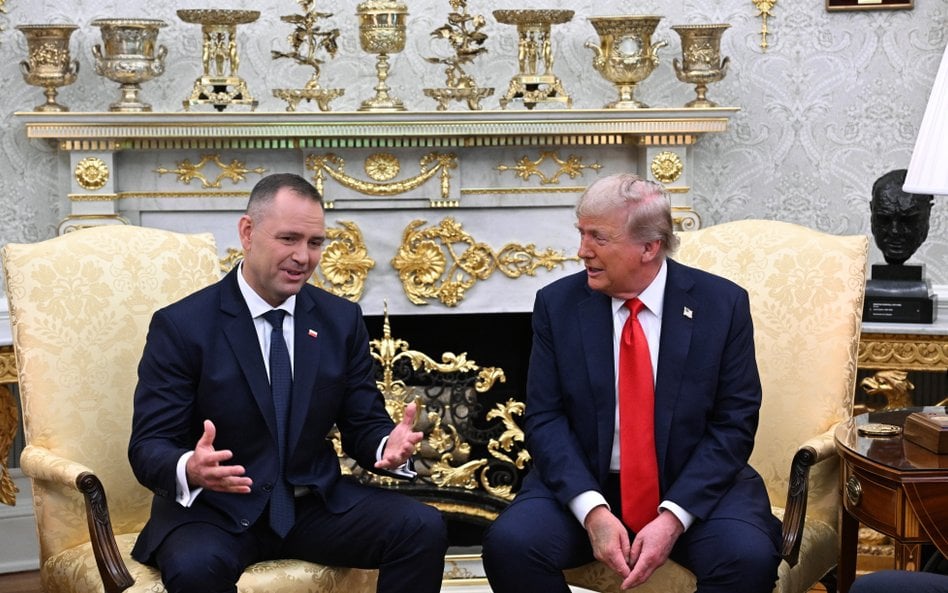 Karol Nawrocki i Donald Trump na spotkaniu w Białym Domu w Waszyngtonie.