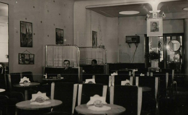 Po wybuchu wojny luksusowy lokal adaptowano dla potrzeb niemieckiego wojska – na „Dom Żołnierza”; ta