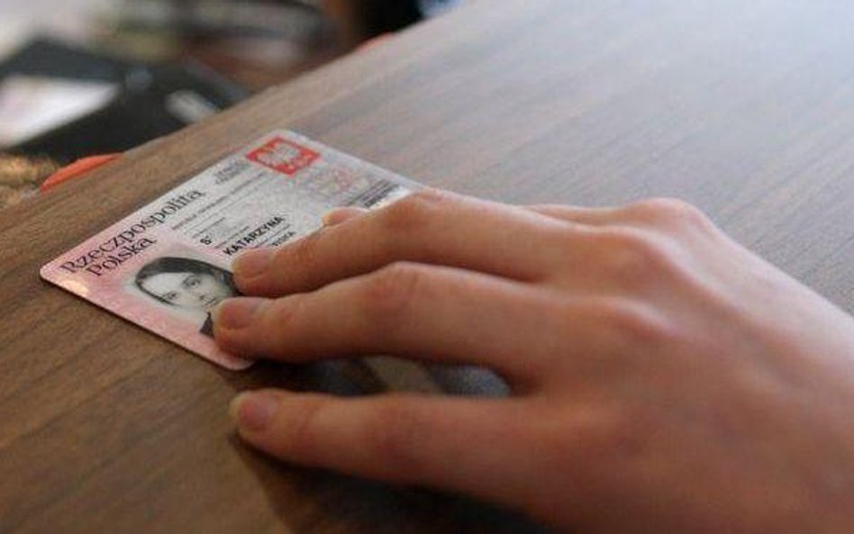 Fałszerstwa - przybywa przestępstw przeciwko dokumentom