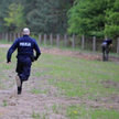 Na gorącym uczynku policjanci ze Świnoujścia zatrzymali w ubiegłym roku mężczyznę, który wykopywał k