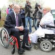 Premier Czech spędził dzień na wózku inwalidzkim