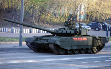 Czołg T-72B3, który stanie się podstawa pancernych robotów. Fot./Wikipedia/Vitaly V.Kuzmin.