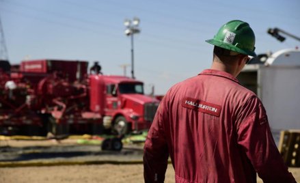 Amerykański gigant energetyczny Halliburton poinformował, że tnie zatrudnienie