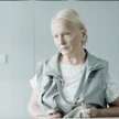 Dorota Pomykała w filmie „Kobieta na dachu”