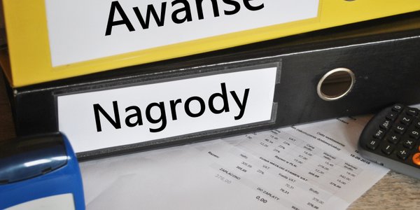 Nagroda jubileuszowa za 37 lat pracy — wyrok: staż sprzed 2026 r. się liczy