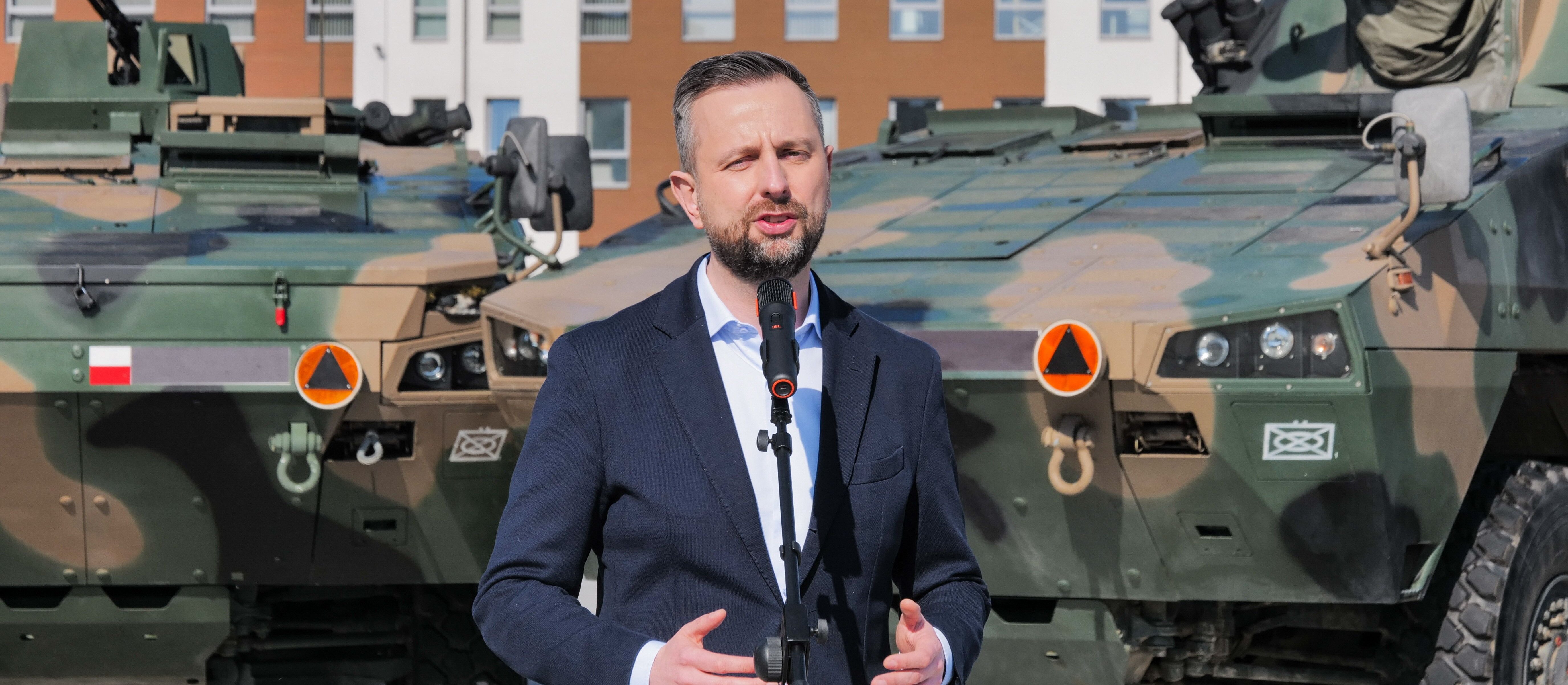 Donald Trump mówi o wyjściu z NATO. Jest komentarz szefa polskiego MON