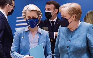 Przewodnicząca KE Ursula von der Leyen próbuje pogodzić sprzeczne interesy takich państw, jak Polska