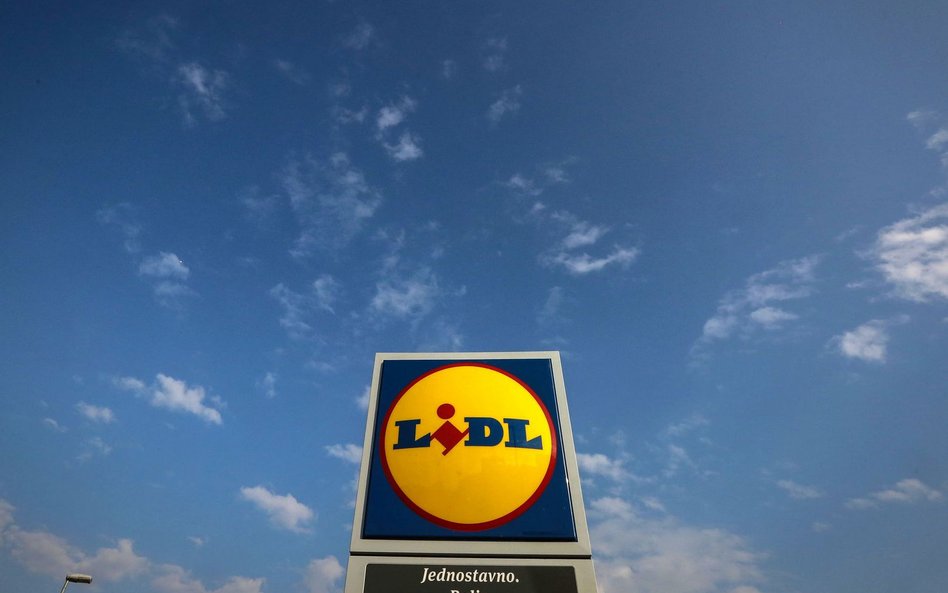 Mimo kryzysu Lidl podnosi pensje