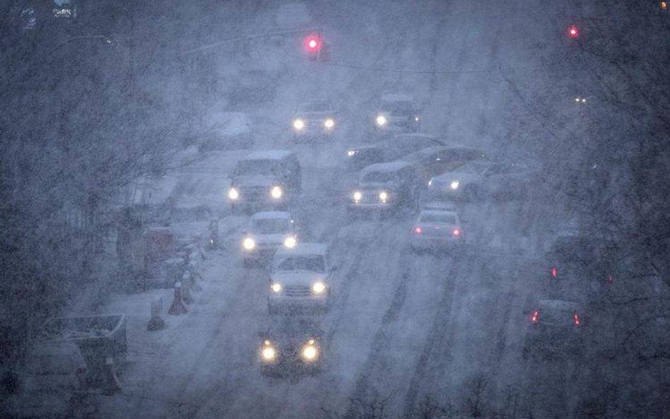 Burza śnieżna paraliżuje wschodnie wybrzeże USA