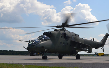Śmigłowiec bojowy Mi-24W. Fot./MON/1. BLWL.
