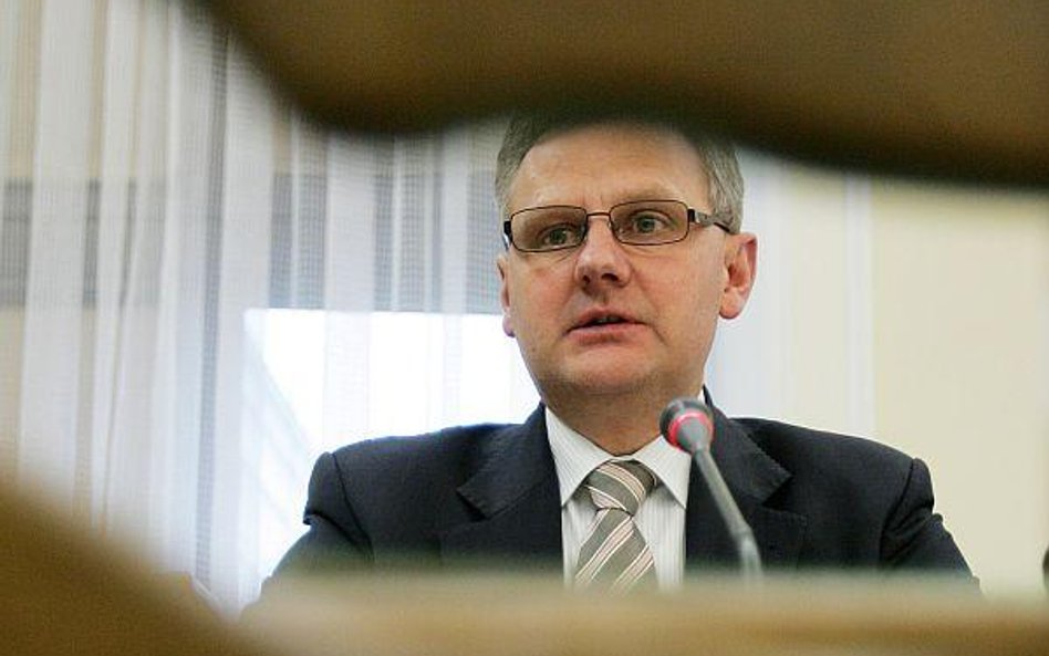 Minister Grad nadal w resorcie skarbu