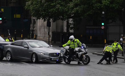 Kolizja z udziałem auta, w którym jechał premier Johnson