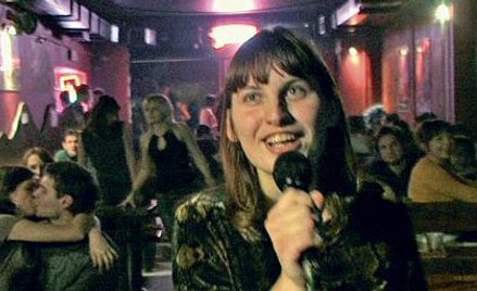 „Warszawa do wzięcia” Karoliny Bielawskiej i Julii Ruszkiewicz