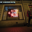 Rubel stracił prawie 30 procent. Szokowa podwyżka stóp