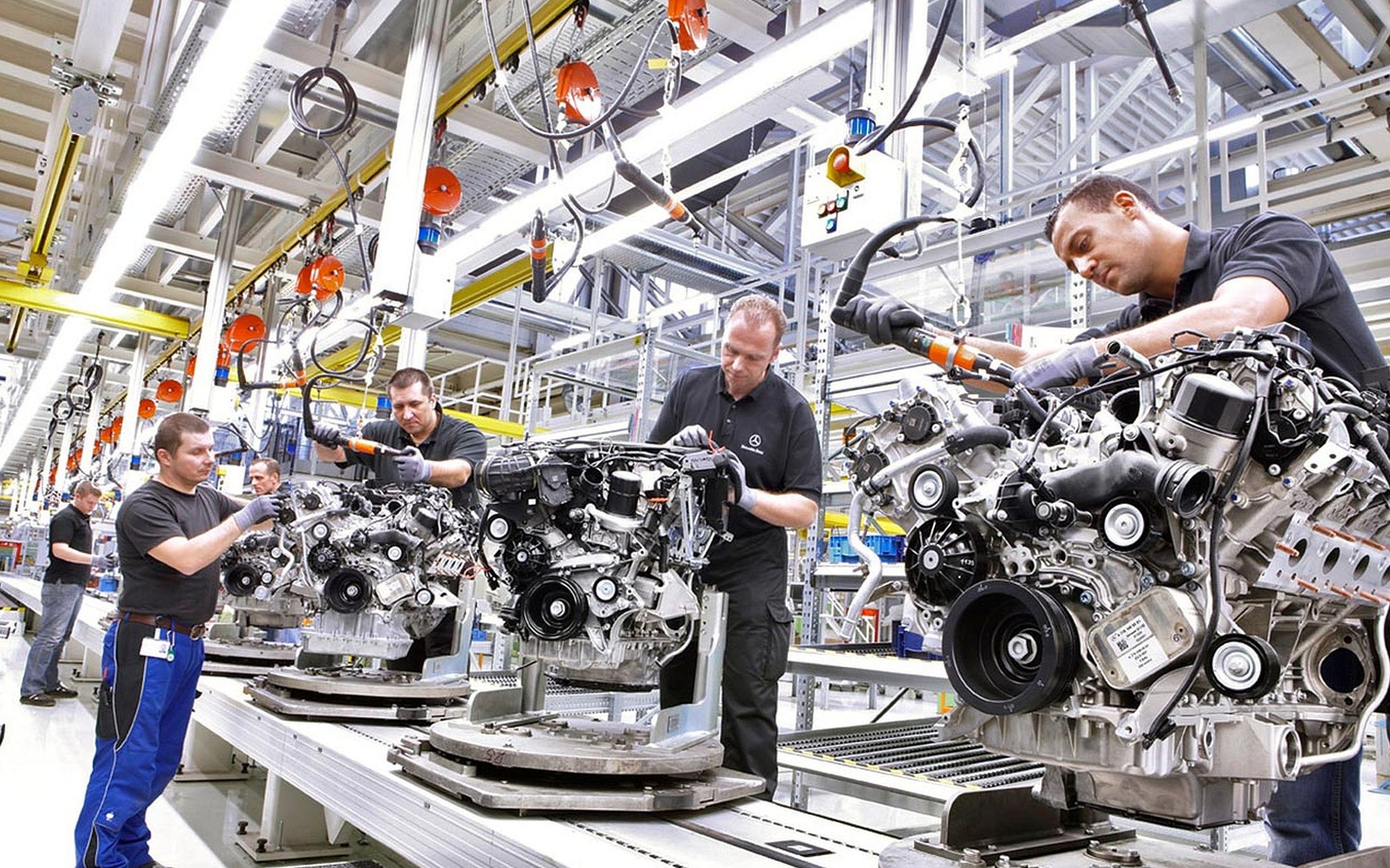 Koszty pracy pogrążyły fabrykę w Niemczech. Mercedes przenosi produkcję do Polski