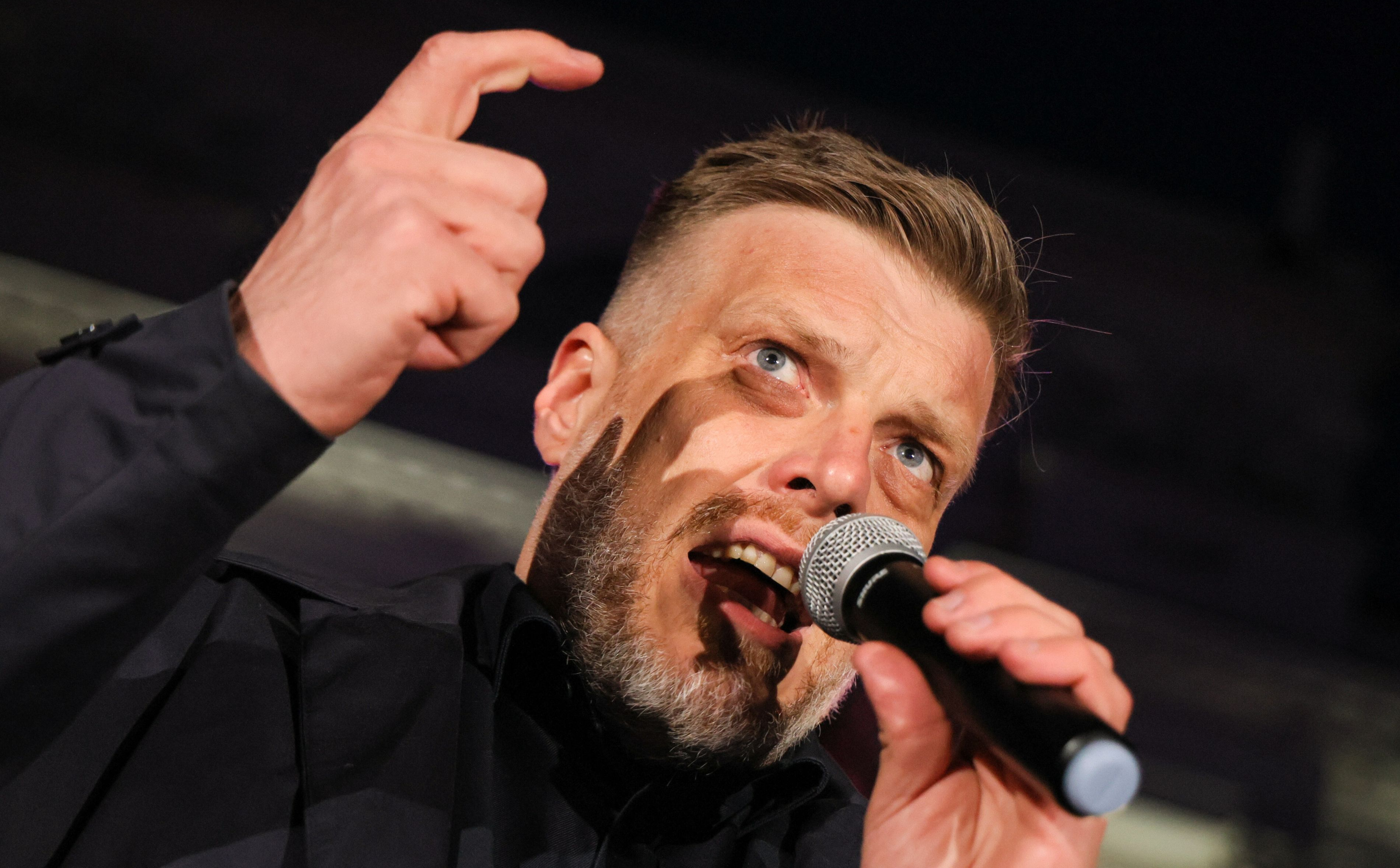 Adrian Zandberg odpowiada na słowa wiceministra o „pożytecznej grze idioty”. „Byli przyzwyczajeni, iż mogą skutecznie szantażować”