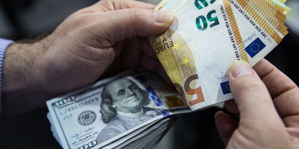 Wyprzedaż obligacji w USA i strefie euro – podobieństwa i różnice