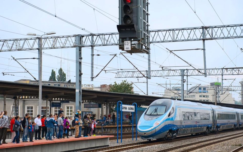 PKP Intercity: szybciej i częściej