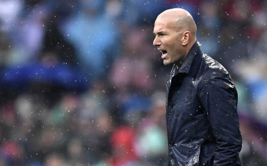 Real na zakręcie, Zidane pod ostrzałem
