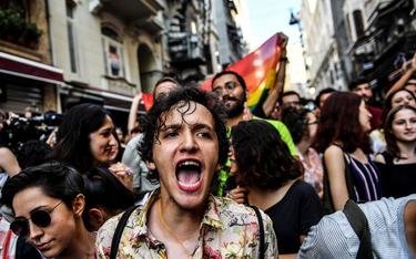 Parada równości w Stambule mimo zakazu