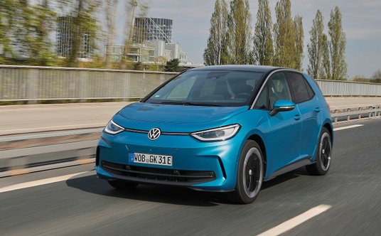 Mimo pierwszego miejsca Volkswagen nie ma powodów do radości. Od stycznia sprzedało się mniej ID.3 n