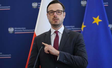 Minister aktywów państwowych Jakub Jaworowski podczas konferencji prasowej w siedzibie MAP w Warszaw