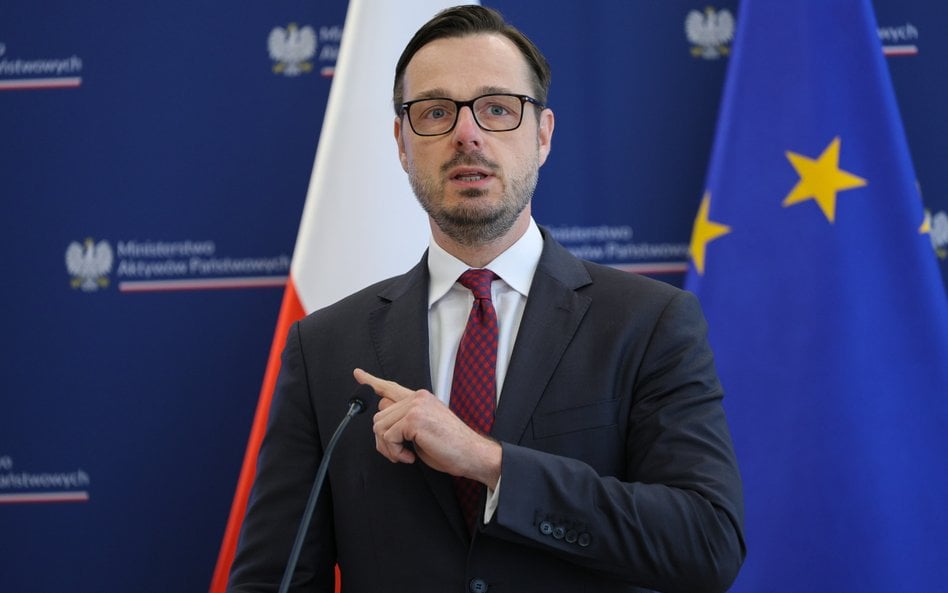 Minister aktywów państwowych Jakub Jaworowski podczas konferencji prasowej w siedzibie MAP w Warszaw