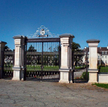 Pałac w Koszewie został wzniesiony w latach 1914–1916 na zlecenie rodziny Deidler w stylu eklektyczn