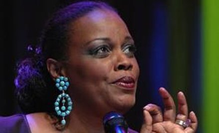 Dianne Reeves mówi o świątecznych potrawach i śpiewaniu kolęd