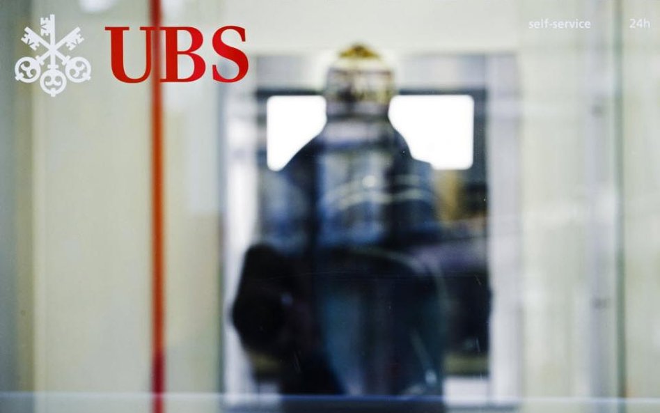 UBS lepszy od prognoz