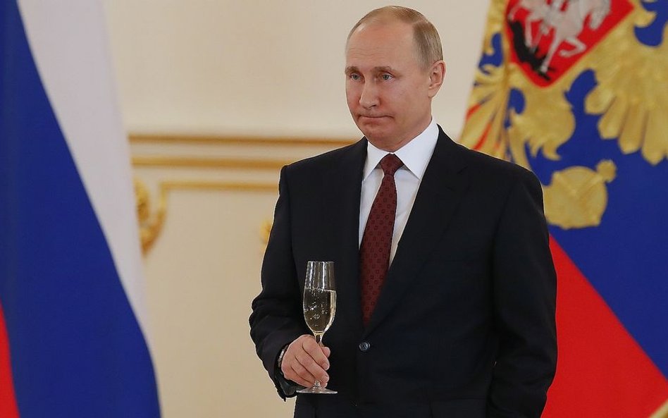 Putin ujawnił ile zarobił w 2017 roku. Gigantyczny dochód wicepremiera