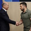 Kanclerz Niemiec Olaf Scholz i prezydent Ukrainy Wołodymyr Zełenski na szczycie NATO w Wilnie