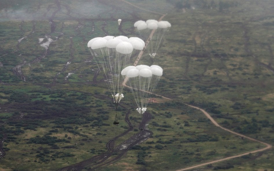 Manewry Zapad, zdjęcie archiwalne z 2021 roku
