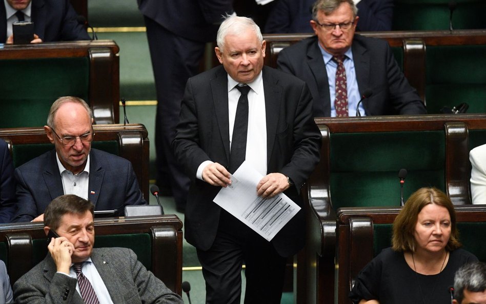 W PiS trwa wojna o pokój
