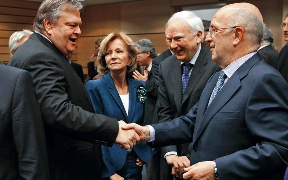Europejscy ministrowie finansów zbliżyli się w weekend do kompromisu w kwestiach takich, jak rekapit