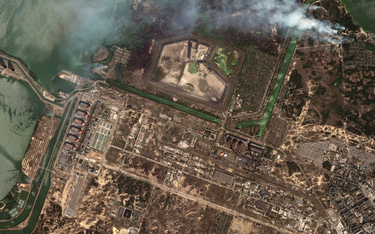 Zdjęcie satelitarne przedstawiające Zaporoską Elektrownię Jądrową w Enerhodarze