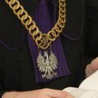 Czy wielkomiejski sędzia powinien zarabiać więcej
