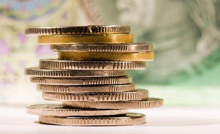 Mniejszy w styczniu napływ środków unijnych wpłynął na pogorszenie salda transferów bieżących