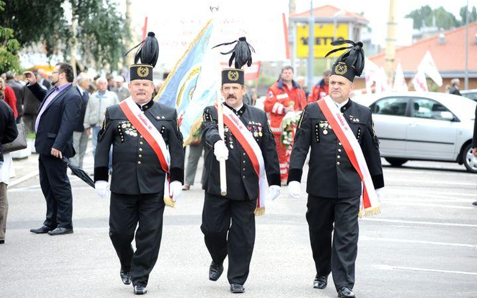 Górnicy liczą na podwyżki