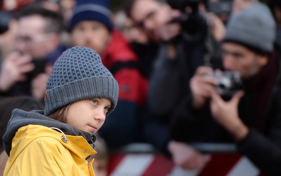 Greta Thunberg w TVP zestawiona z Hitlerem i Stalinem. "Kochali sarenki"