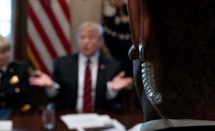 Trump: Na razie nie wprowadzę stanu wyjątkowego