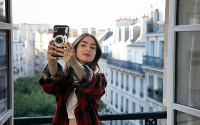 Serial „Emily w Paryżu” miał premierę jesienią 2020 roku – i okazał się wielkim hitem.