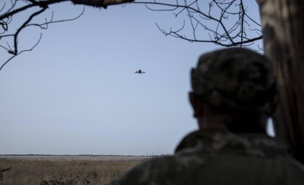 Ukraiński operator drona w obwodzie donieckim na Ukrainie