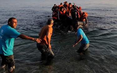 2015, rok największego napływu imigrantów. Grecka wyspa Lesbos