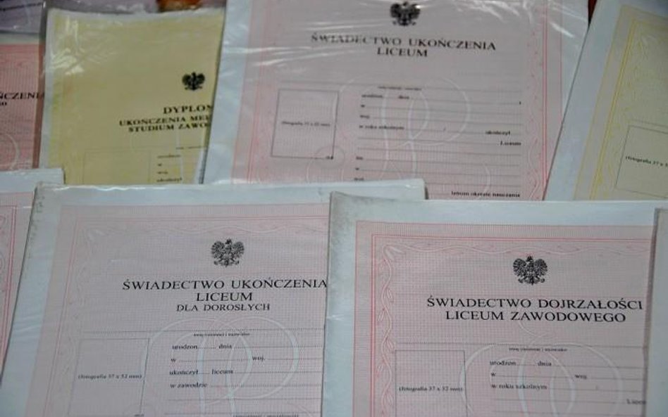 Szajka fałszerzy oskarżona
