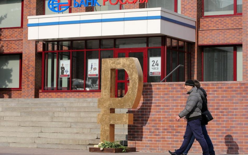 Bank Rosji nie jest w stanie powstrzymać spadków rubla