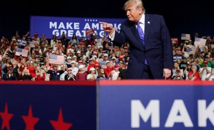 Partia Republikańska, polityczne zaplecze Donalda Trumpa, może stracić większość w Senacie USA