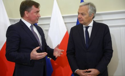 Minister sprawiedliwości, prokurator generalny Zbigniew Ziobro oraz belgijski polityk, unijny komisa
